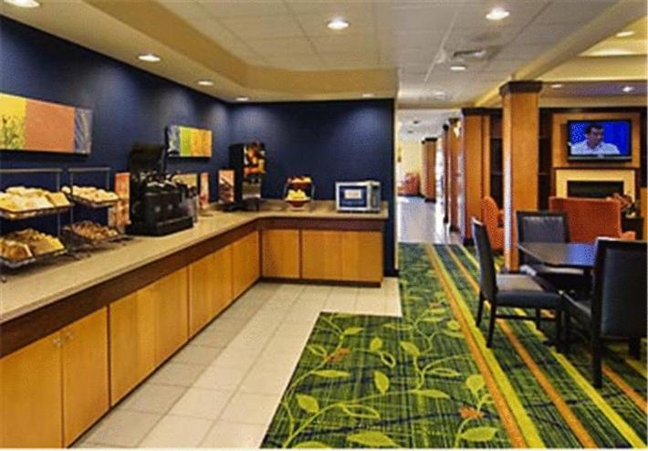 Fairfield Inn and Suites by Marriott Emporia I-95 Main image 2